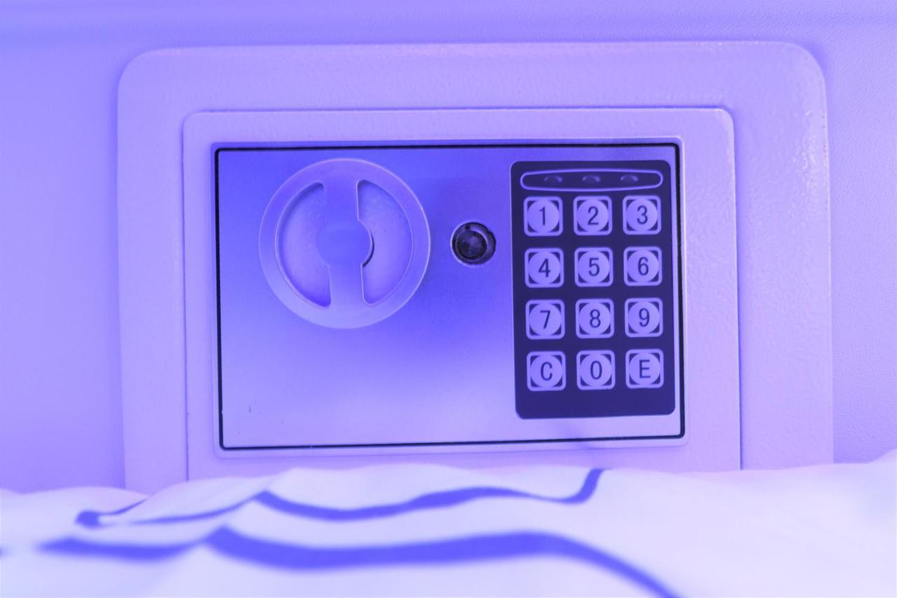 Jc Space Capsule Hotel Kuah Εξωτερικό φωτογραφία