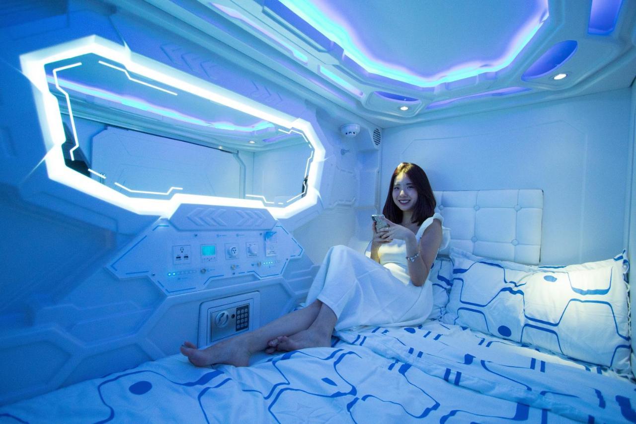 Jc Space Capsule Hotel Kuah Εξωτερικό φωτογραφία